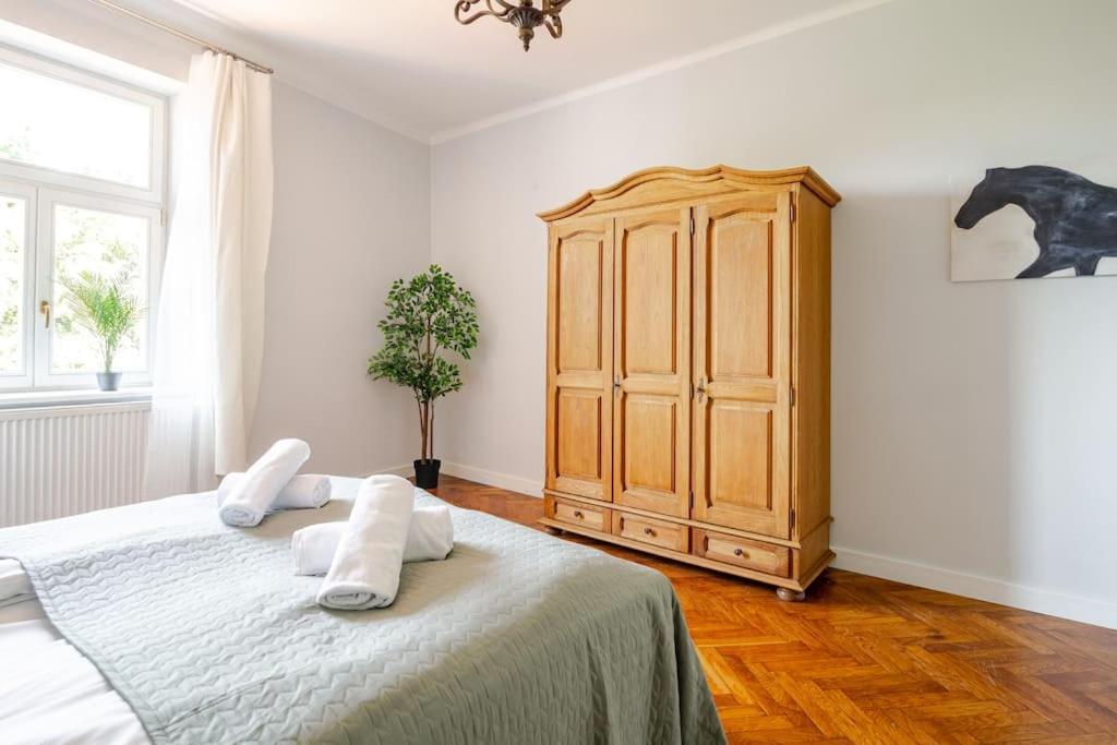 Florianska Gate Luxury Apartments Krakow Luaran gambar