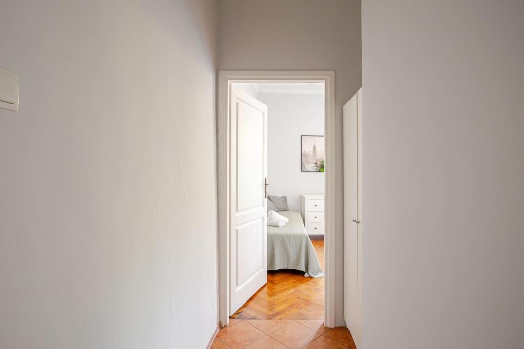 Florianska Gate Luxury Apartments Krakow Luaran gambar