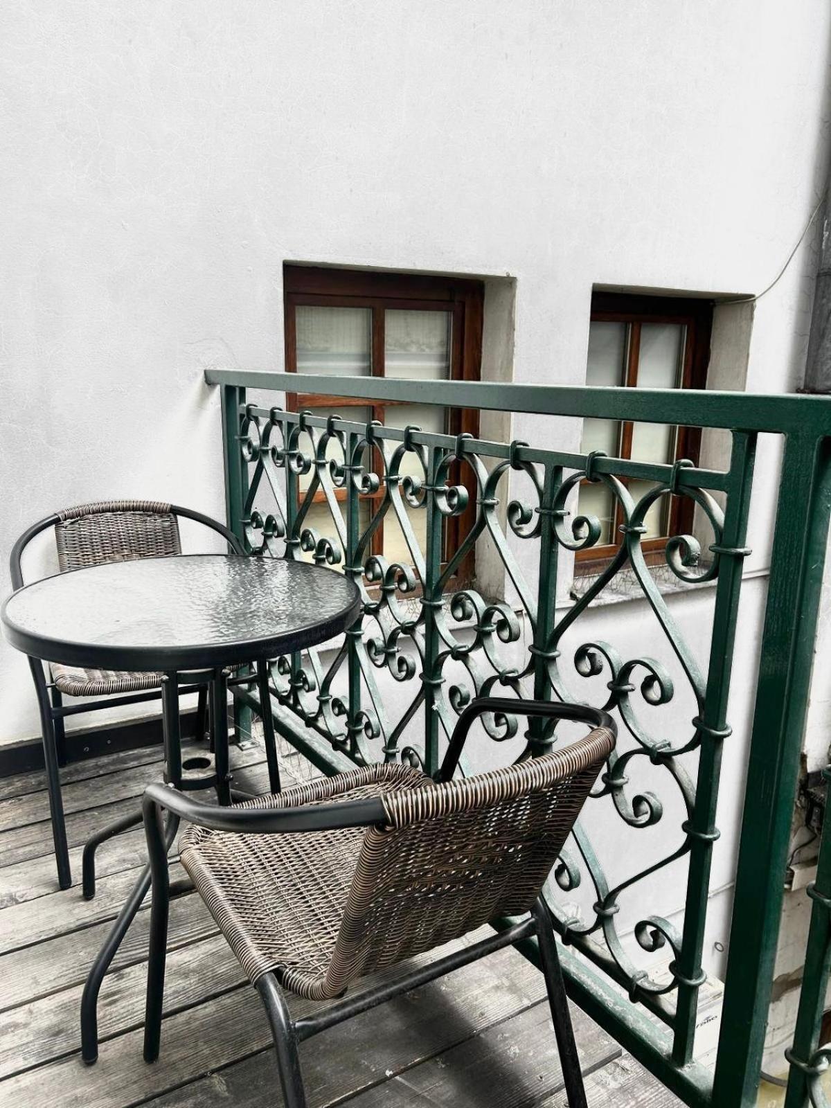 Florianska Gate Luxury Apartments Krakow Luaran gambar